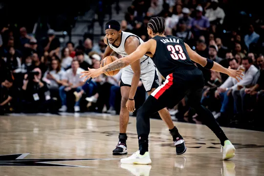 九游娱乐-福克斯：65场参赛资格规则应当设置例外情况，以坎宁安为例